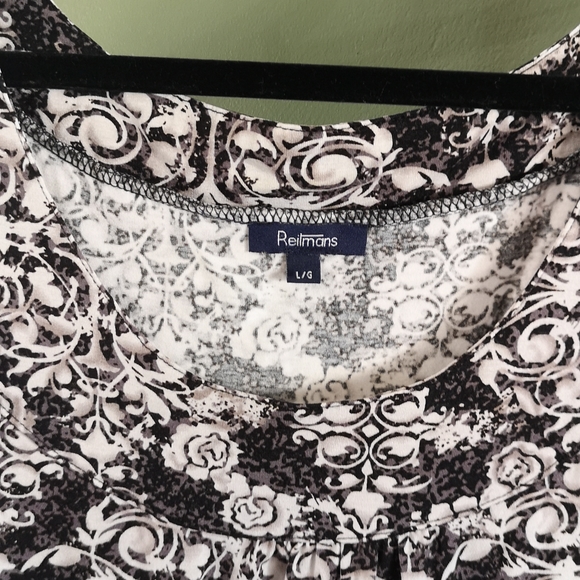 Sleeveless Floral Wide Strap Top Size Large Rietmans fits like Medium - Picture 2 of 7